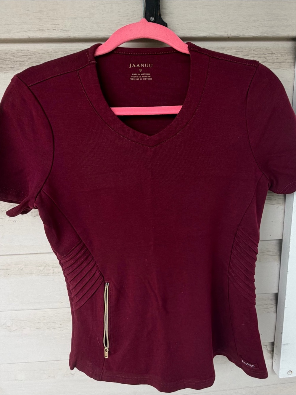 Jaanuu Women's scrub set with V-Neck Maroon Short Sleeve Top with Side Zip
